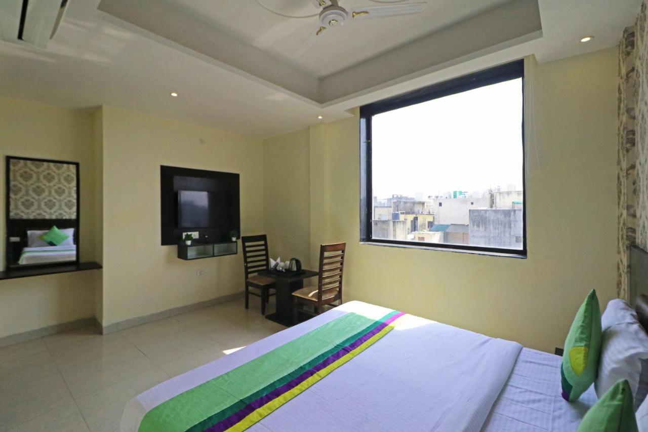 Hotel PREMIER SUITES New Delhi Buitenkant foto