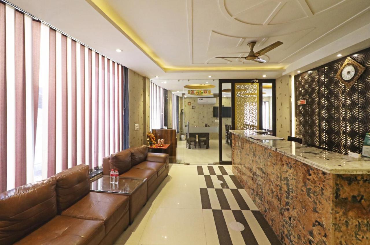 Hotel PREMIER SUITES New Delhi Buitenkant foto