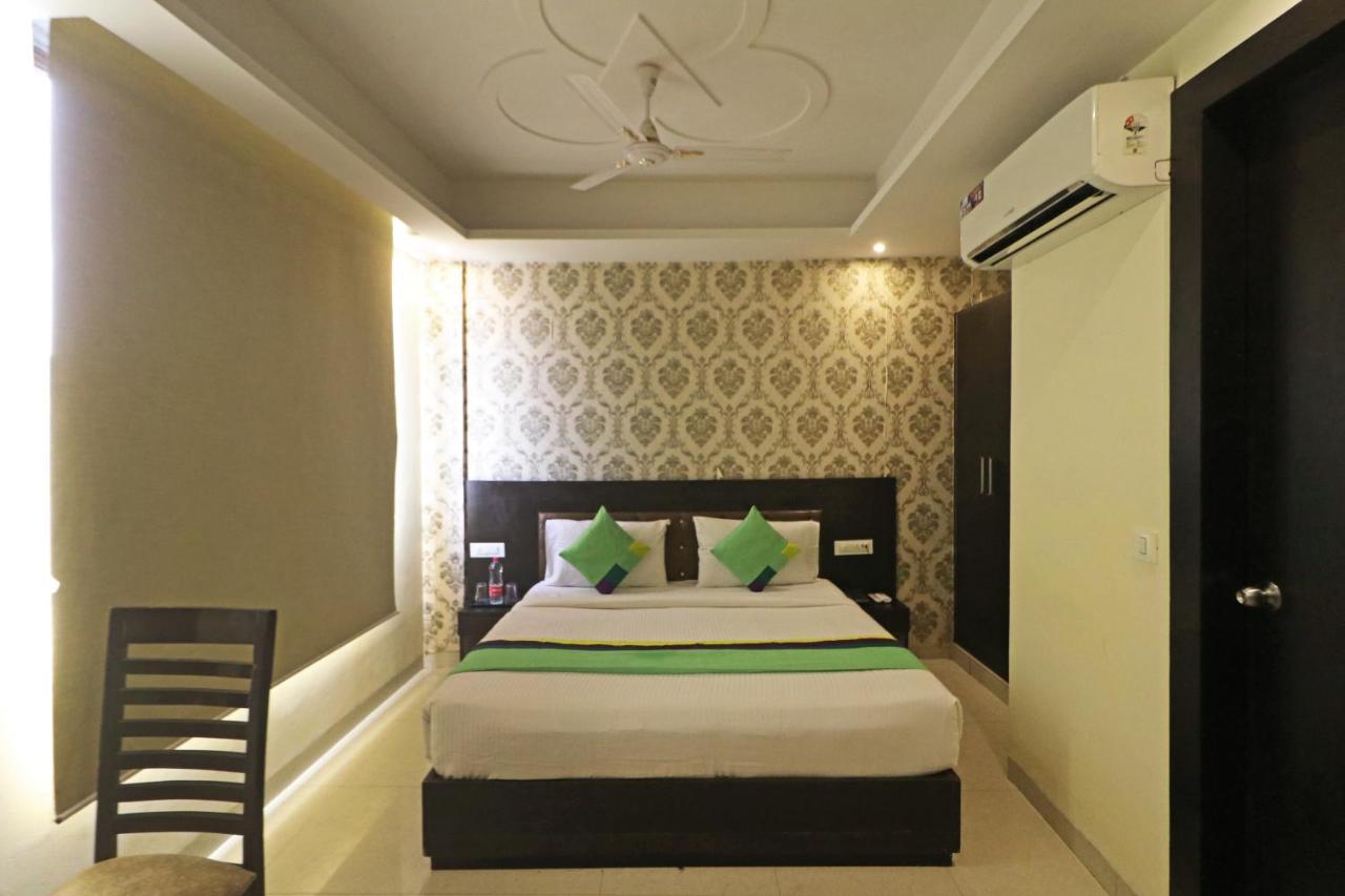 Hotel PREMIER SUITES New Delhi Buitenkant foto